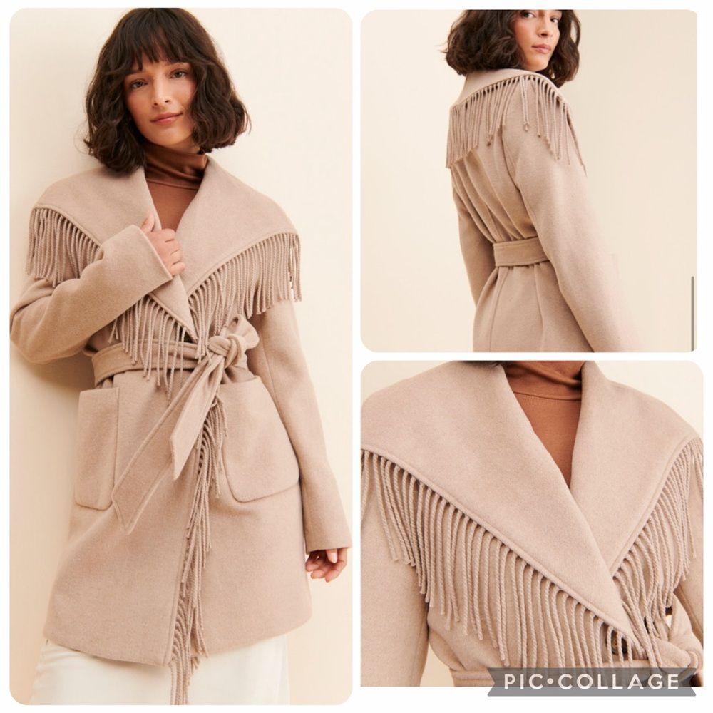 Small  badgley Mischka Fringed Shawl Collar Wool blend Coat Beige tan belted